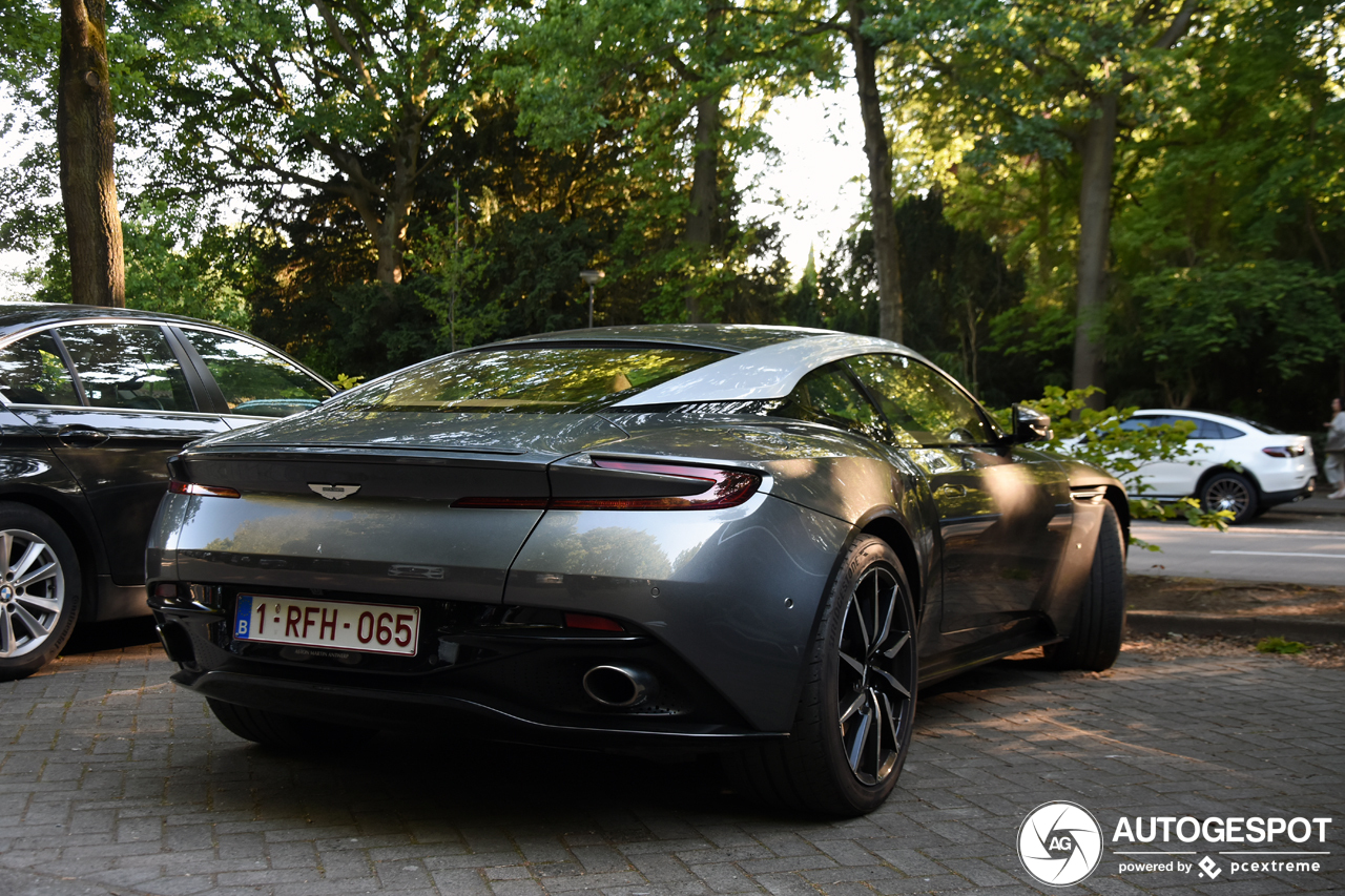 Aston Martin DB11