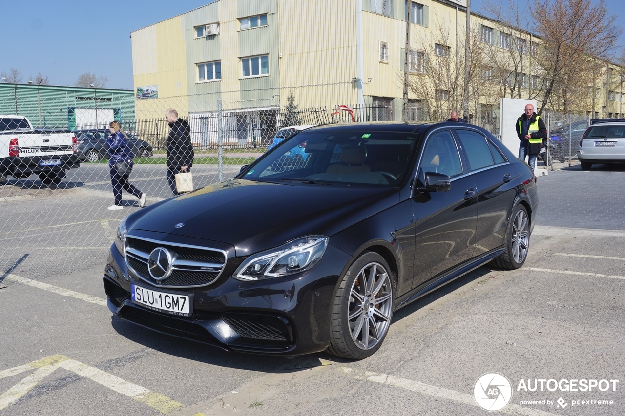 Mercedes-Benz E 63 AMG S W212