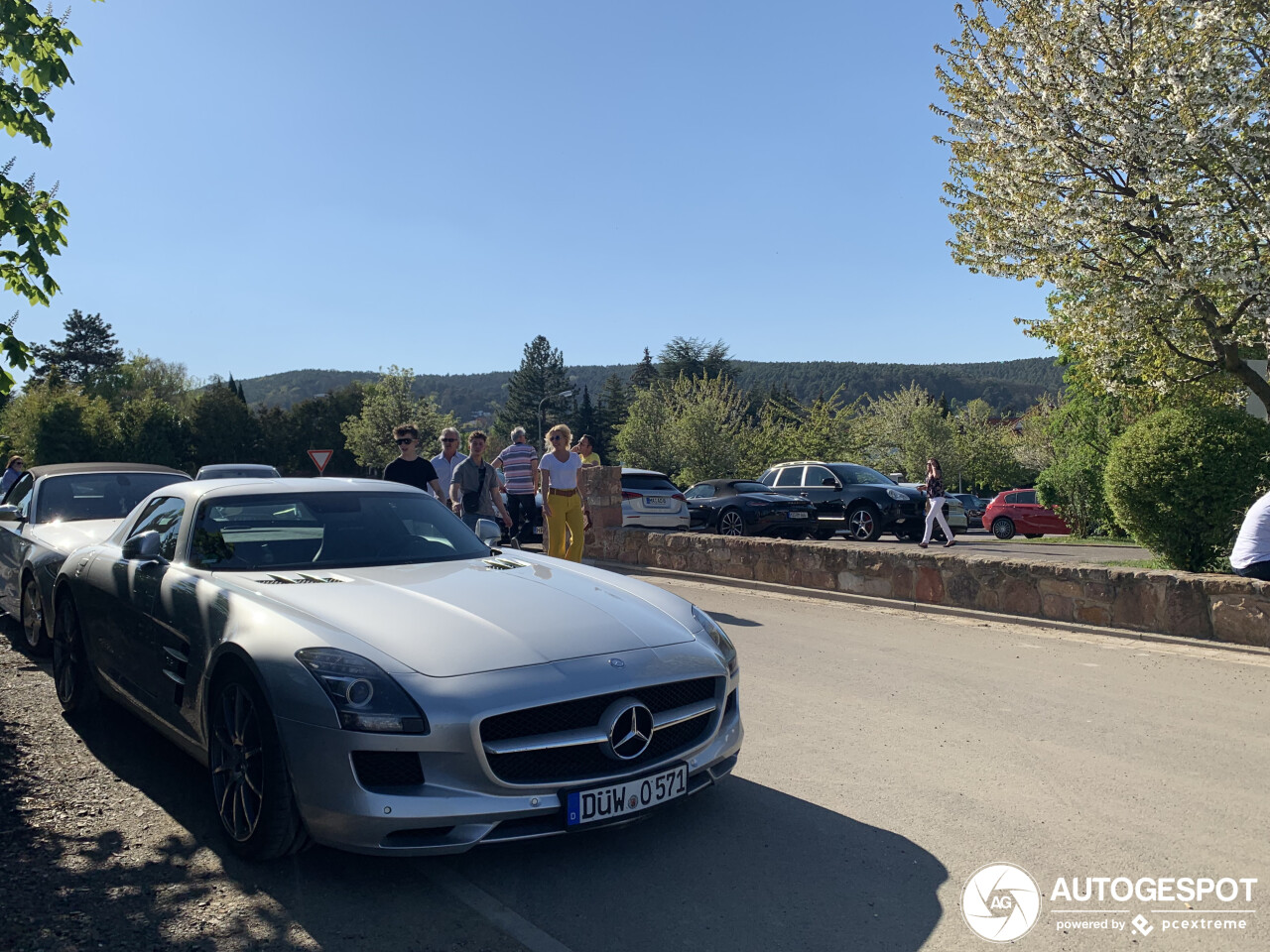 Mercedes-Benz SLS AMG