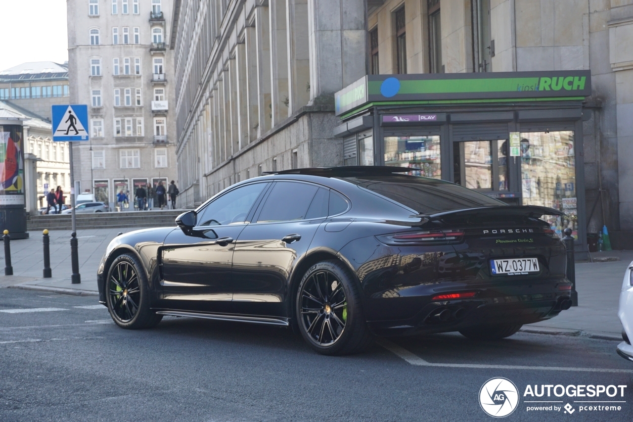 Porsche 971 Panamera Turbo S E-Hybrid