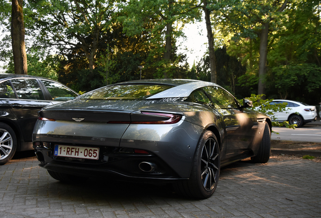 Aston Martin DB11