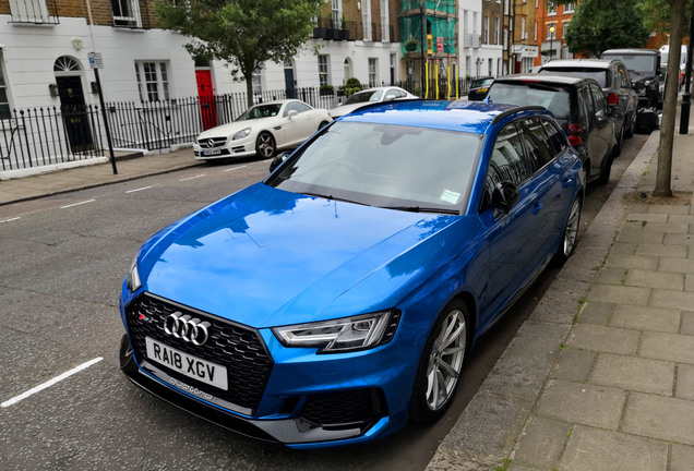 Audi RS4 Avant B9