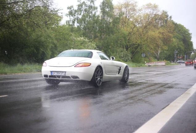 Mercedes-Benz SLS AMG