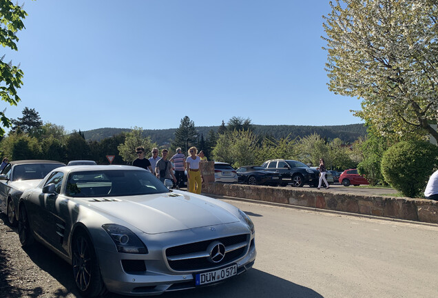 Mercedes-Benz SLS AMG