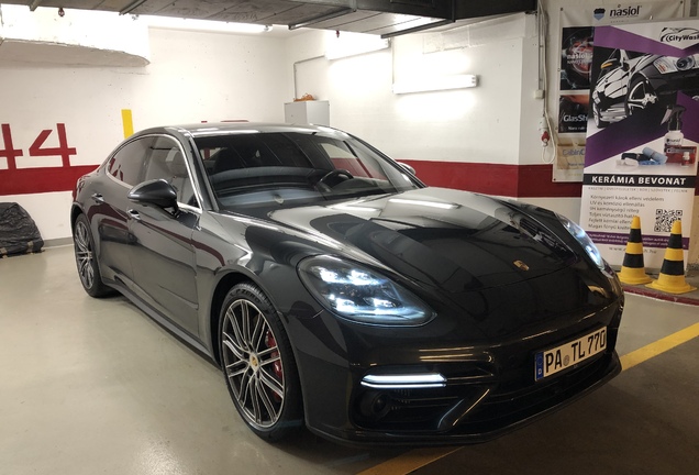 Porsche 971 Panamera Turbo