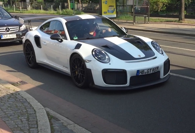 Porsche 991 GT2 RS Weissach Package