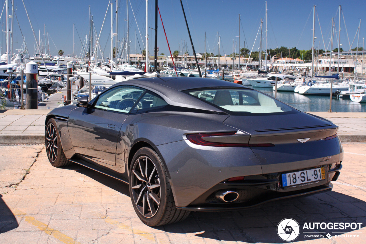 Aston Martin DB11