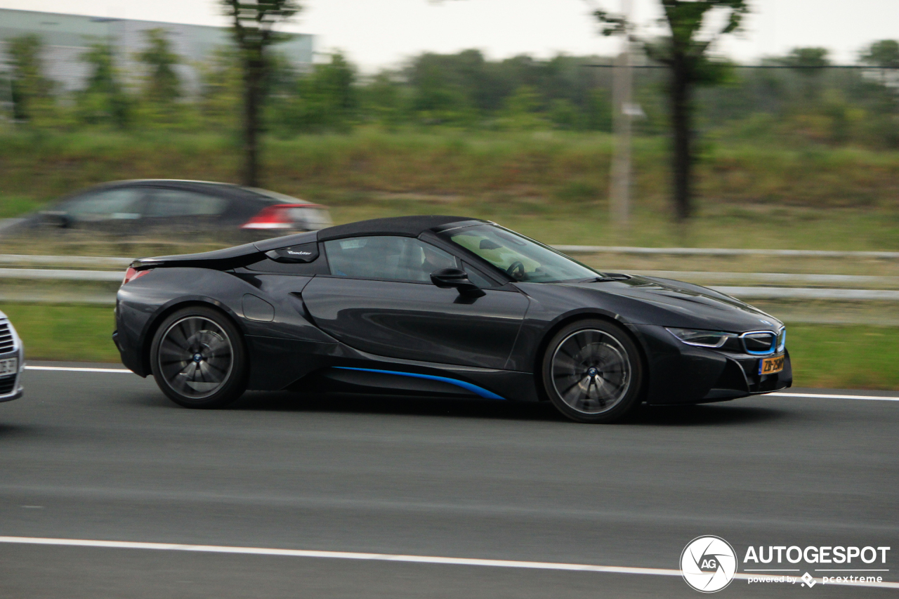 BMW i8 Roadster