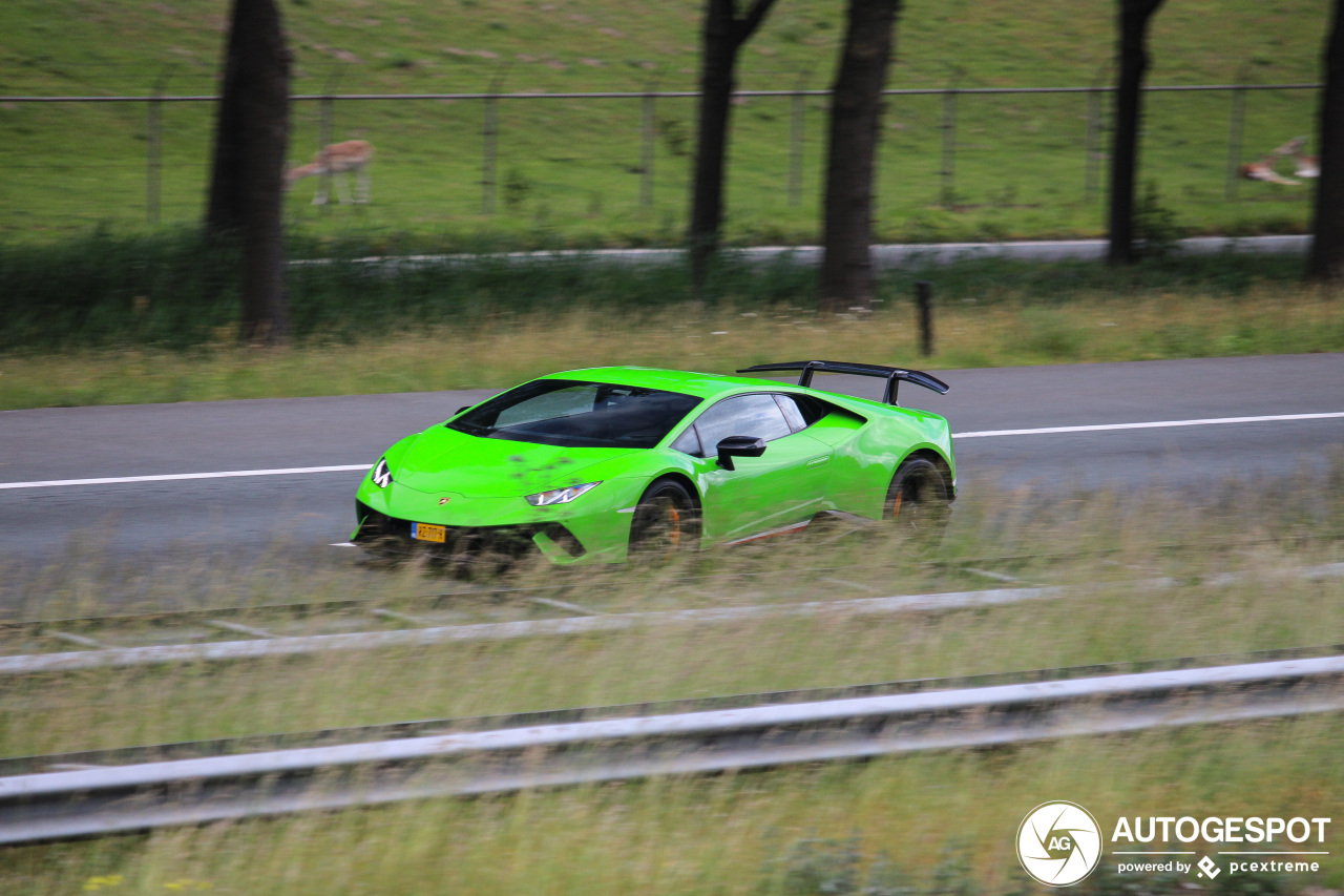 Lamborghini Huracán LP640-4 Performante