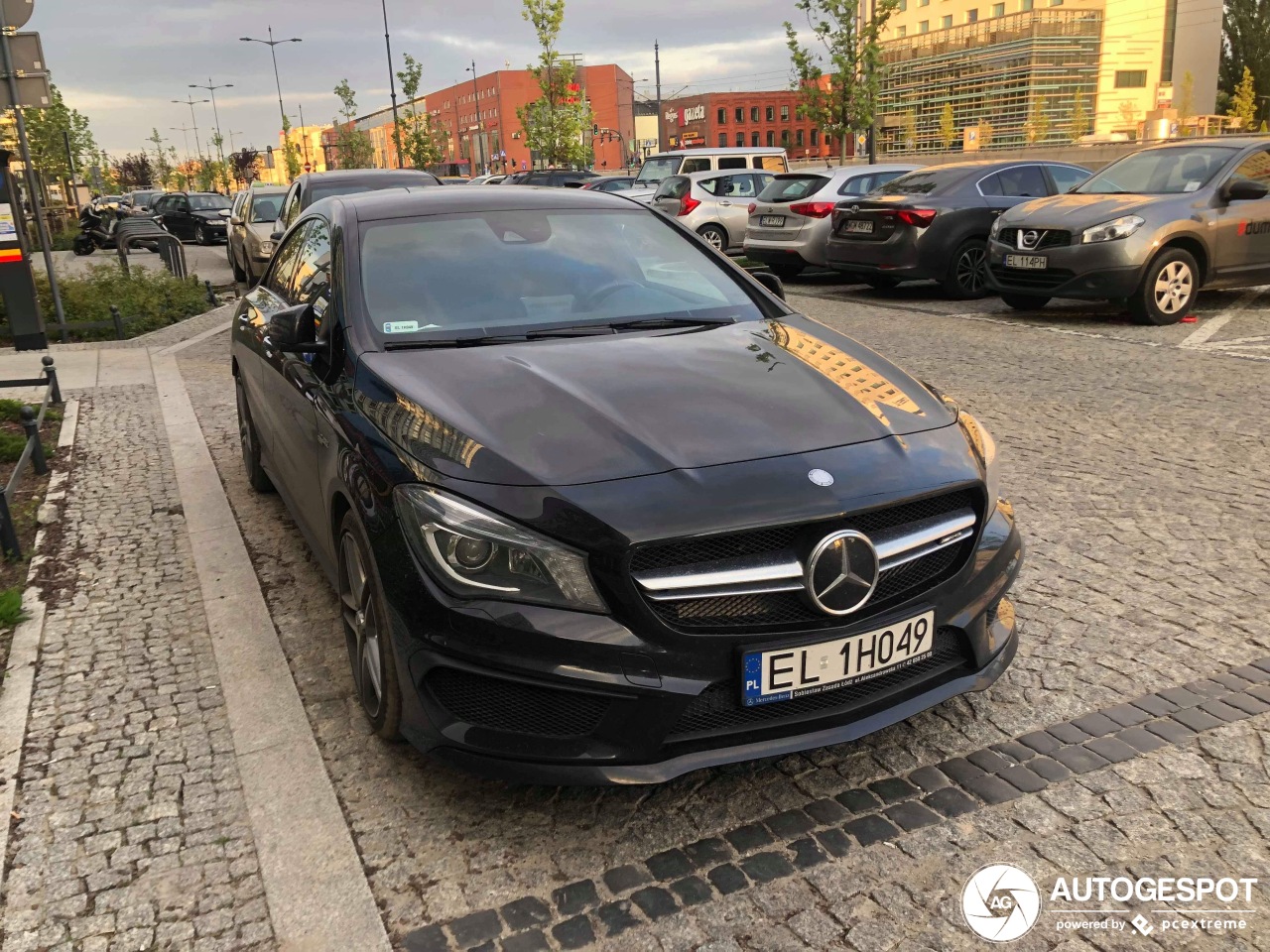 Mercedes-Benz CLA 45 AMG C117