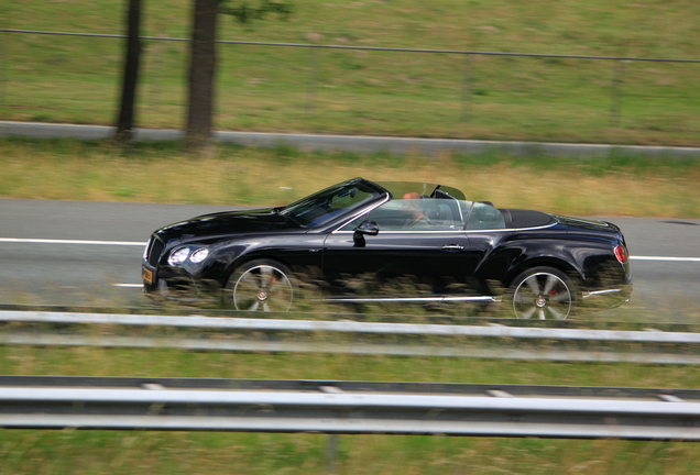 Bentley Continental GTC V8 S