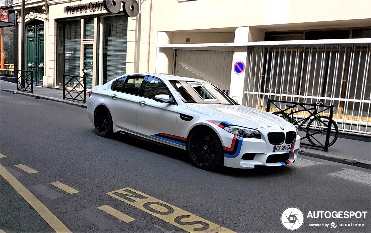 BMW M5 F10 2011