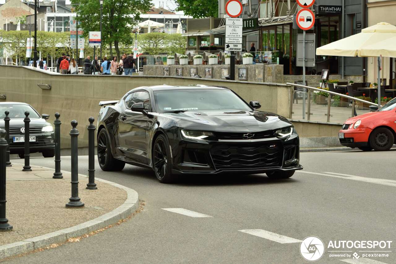 Chevrolet Camaro ZL1 2016