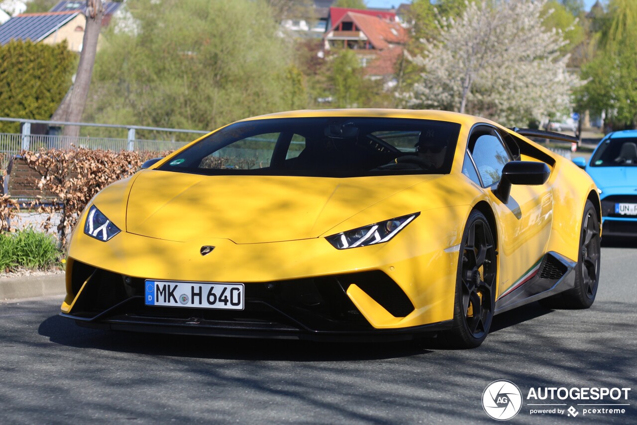 Lamborghini Huracán LP640-4 Performante