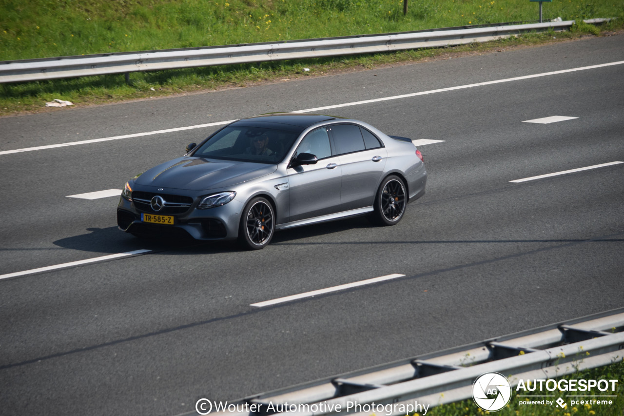 Mercedes-AMG E 63 S W213