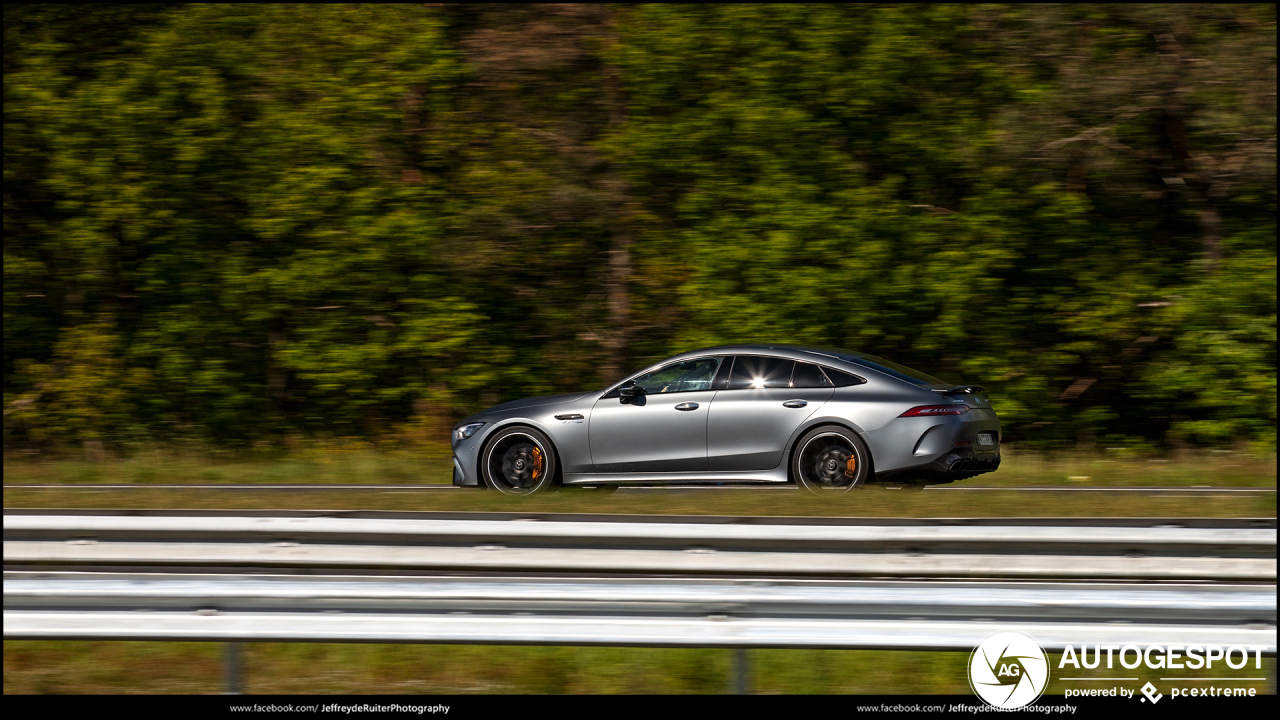 Mercedes-AMG GT 63 S X290