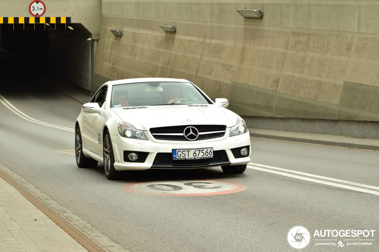 Mercedes-Benz SL 63 AMG