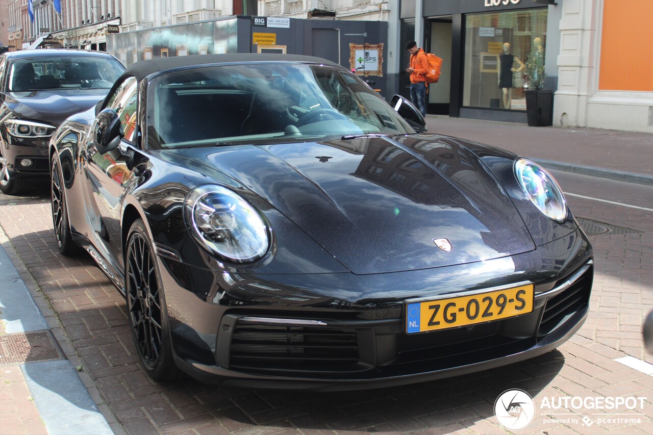 Porsche 992 Carrera 4S Cabriolet