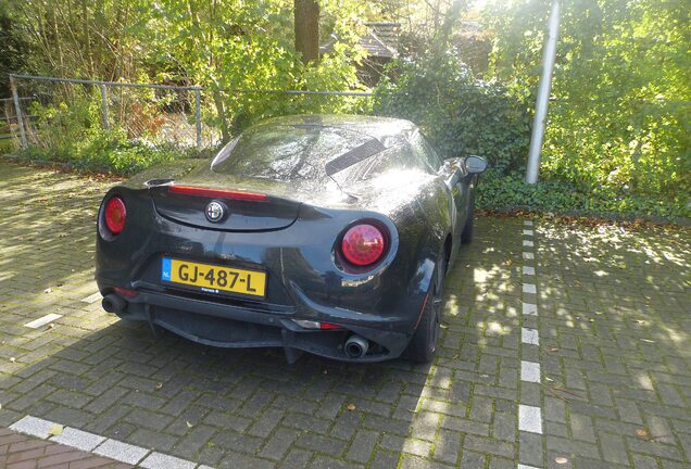 Alfa Romeo 4C Coupé