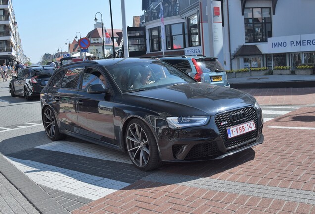 Audi RS4 Avant B8