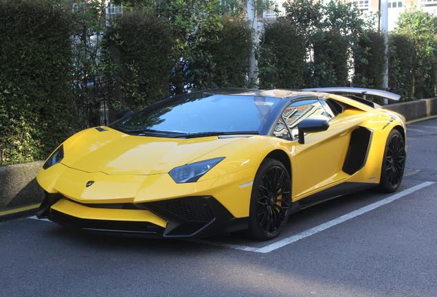 Lamborghini Aventador LP750-4 SuperVeloce Roadster