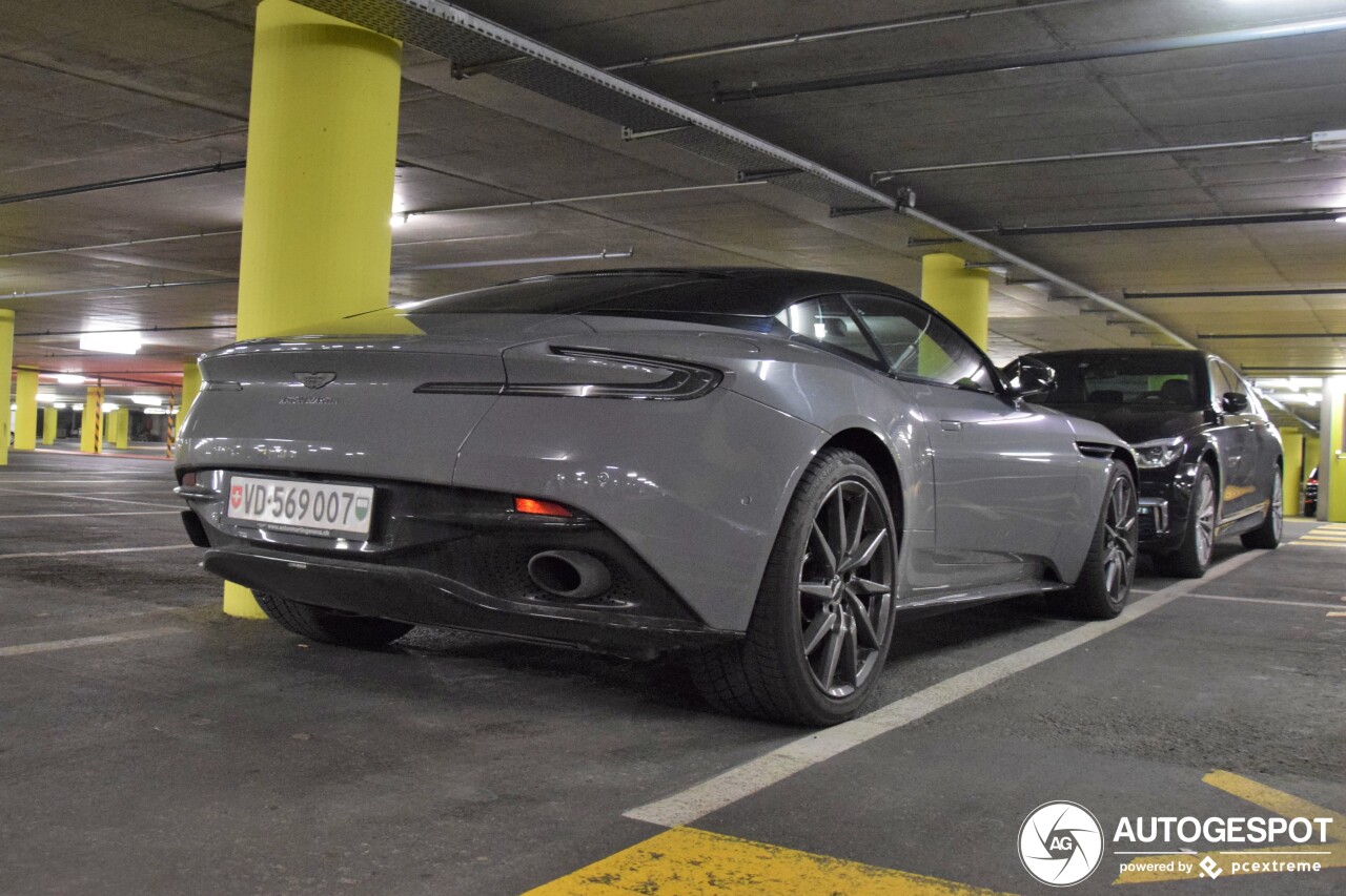 Aston Martin DB11