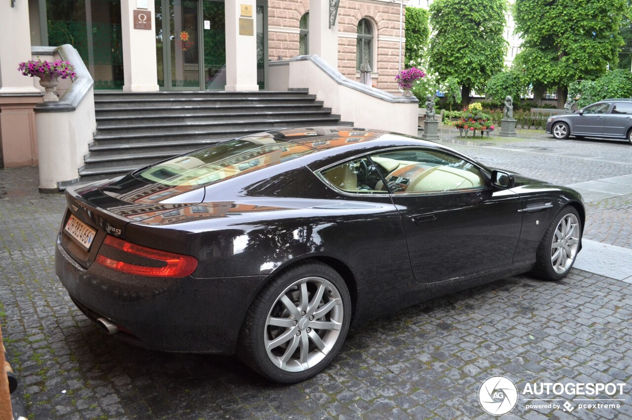 Aston Martin DB9