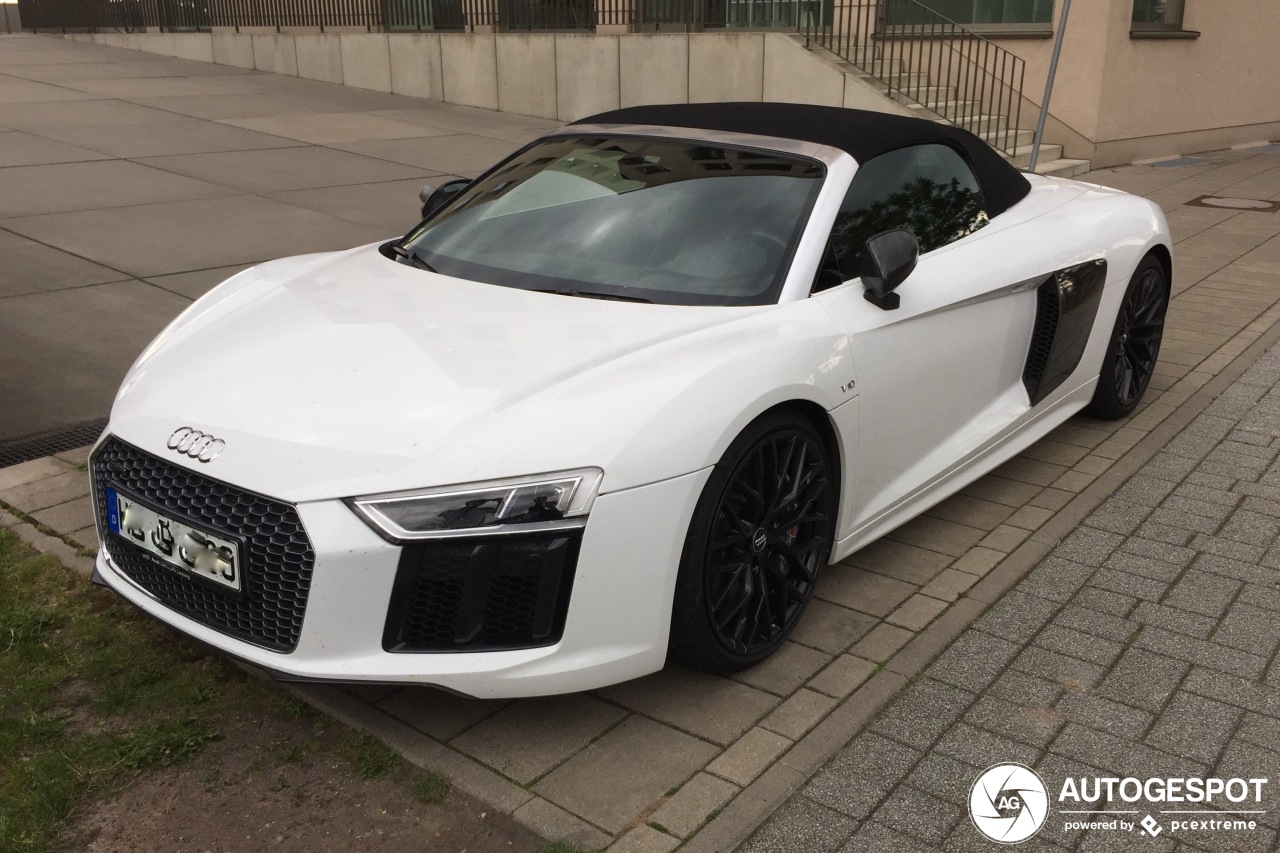 Audi R8 V10 Spyder 2016