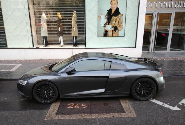 Audi R8 V10 Plus 2015