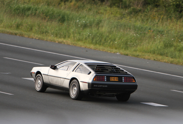 DeLorean DMC-12