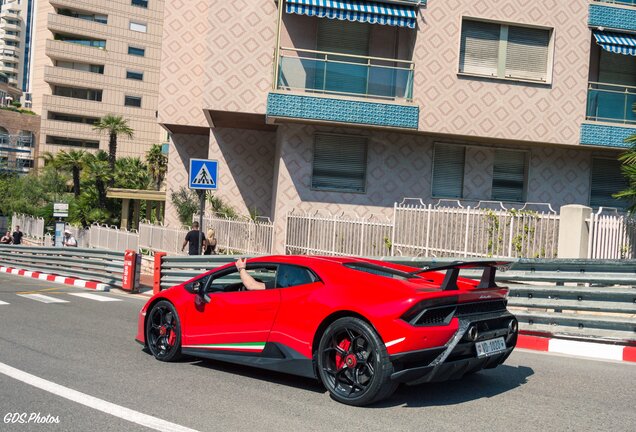 Lamborghini Huracán LP640-4 Performante