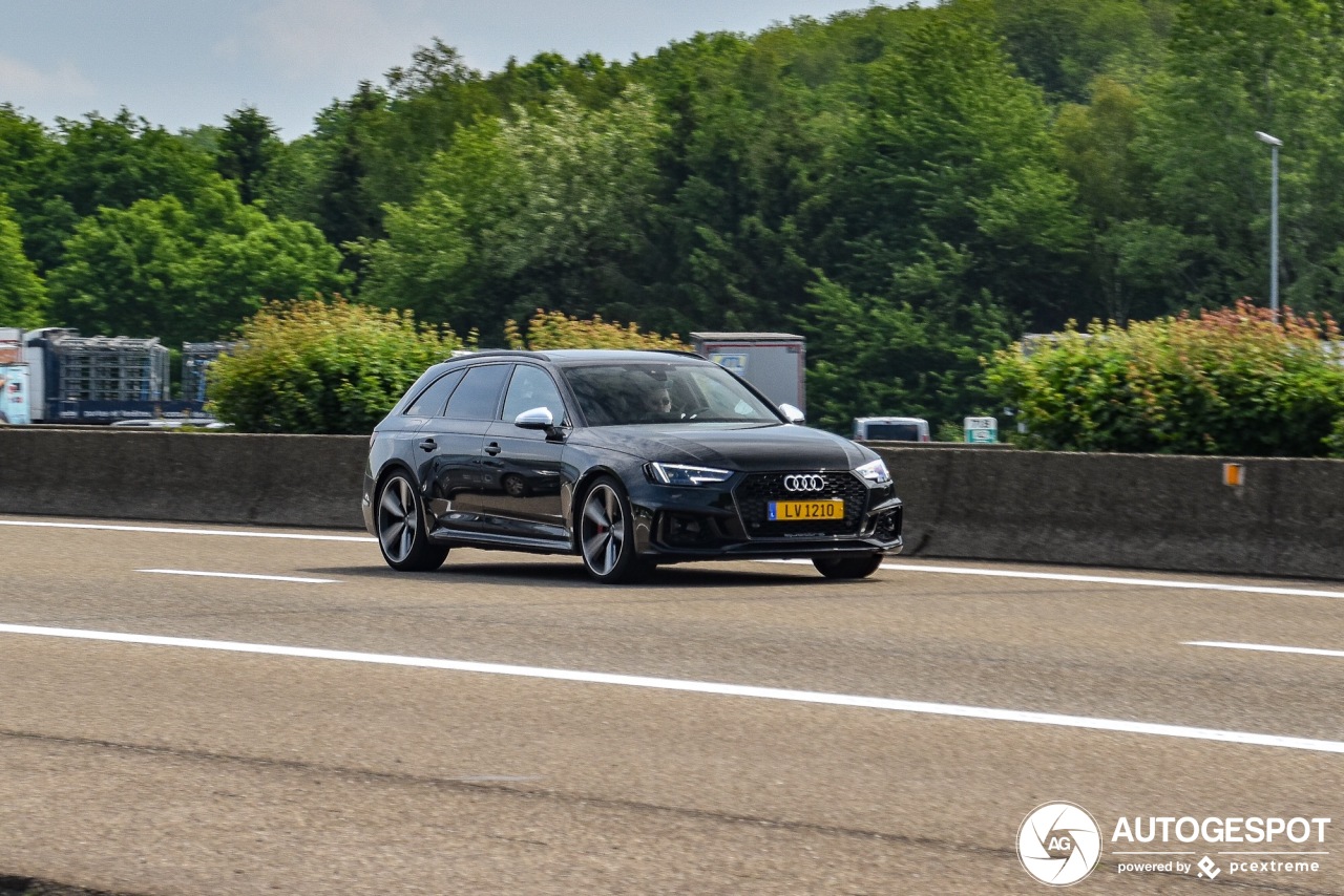 Audi RS4 Avant B9