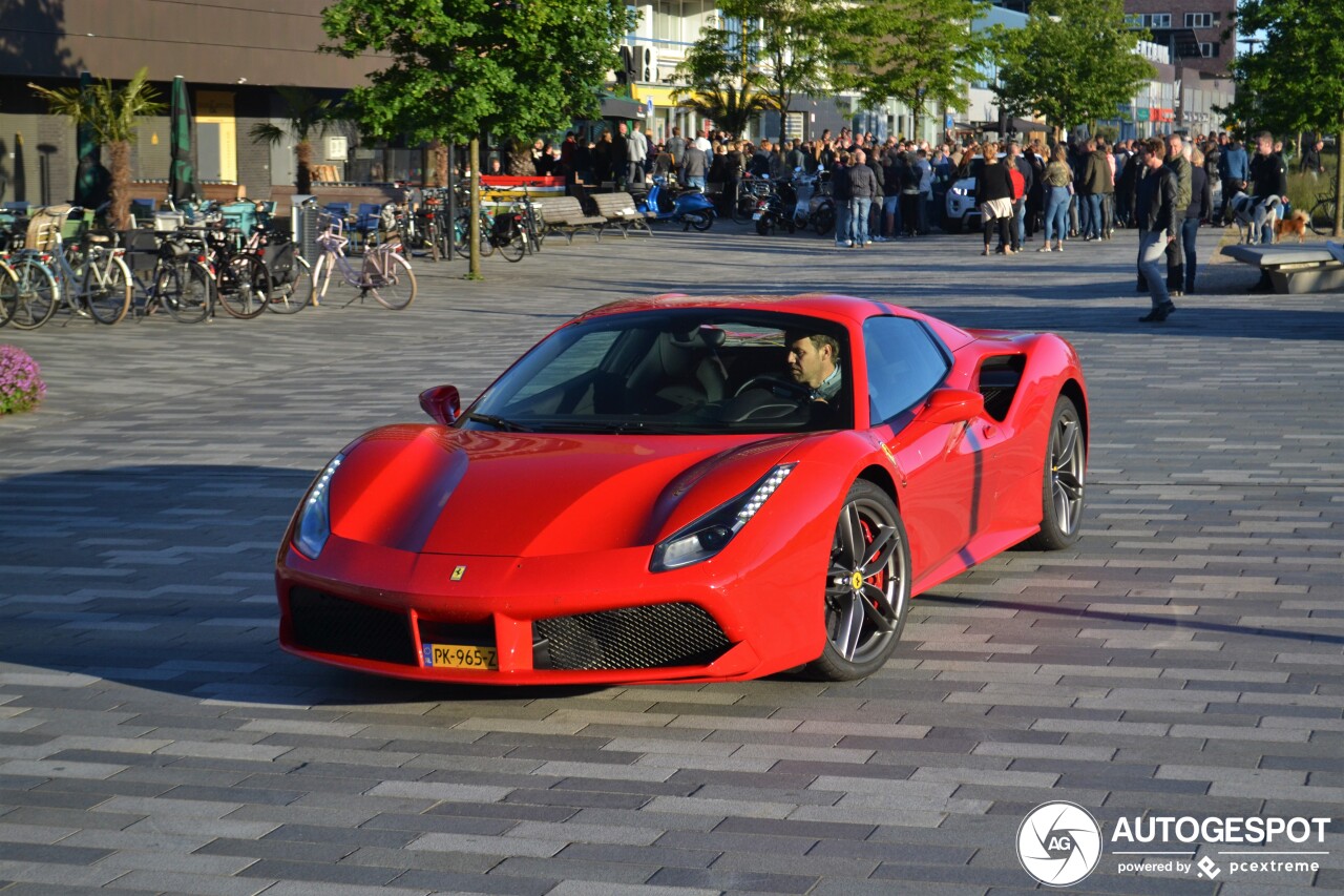 Ferrari 488 Spider