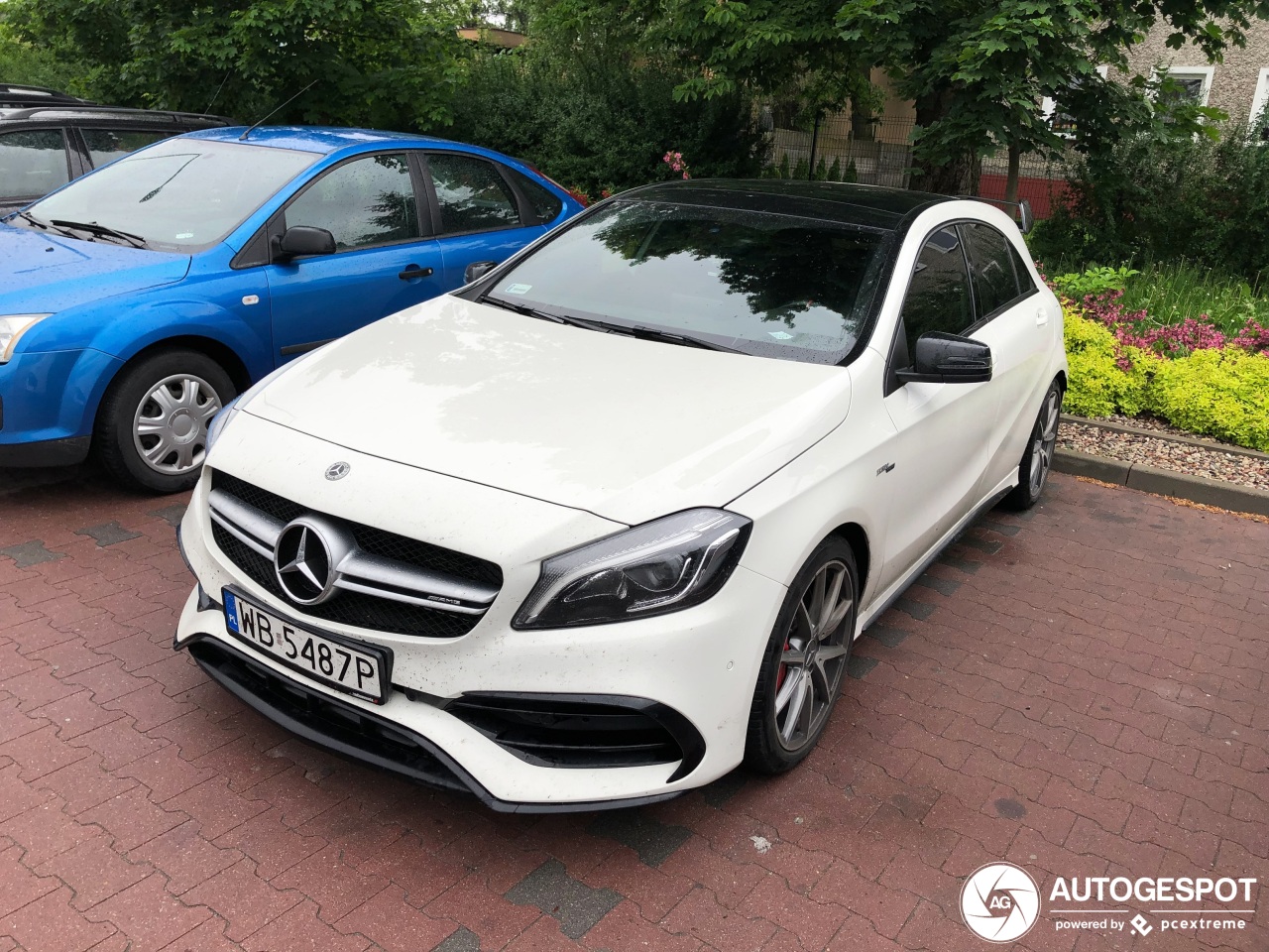 Mercedes-AMG A 45 W176 2015