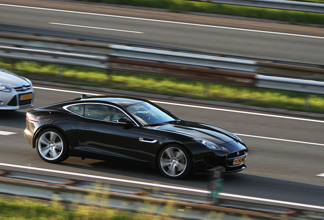 Jaguar F-TYPE S Coupé