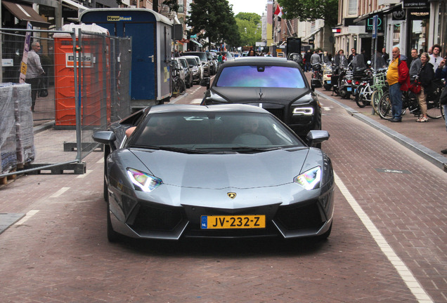 Lamborghini Aventador LP700-4 Roadster