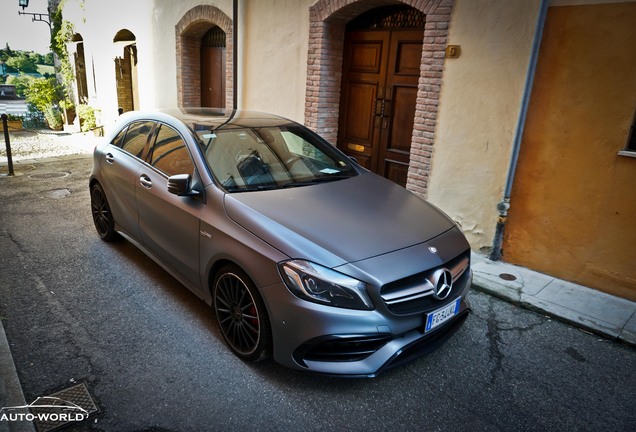 Mercedes-AMG A 45 W176 2015