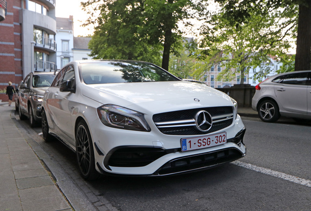 Mercedes-AMG A 45 W176 2015