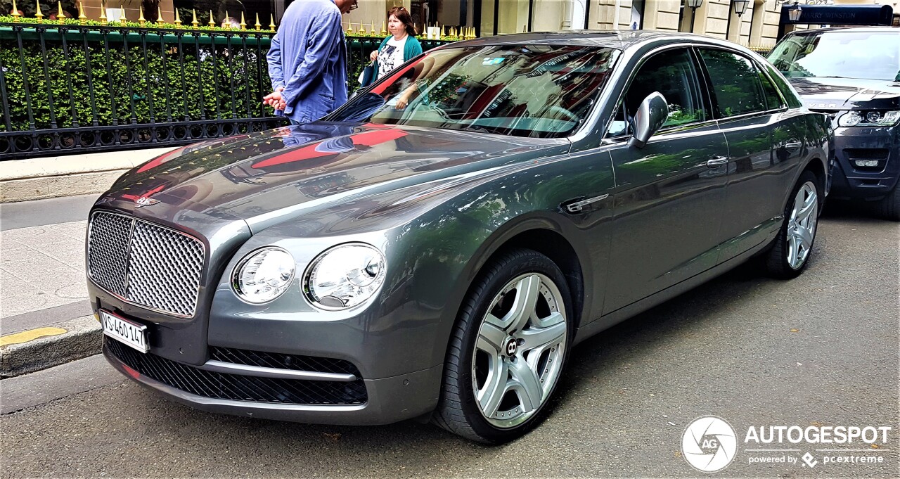 Bentley Flying Spur V8