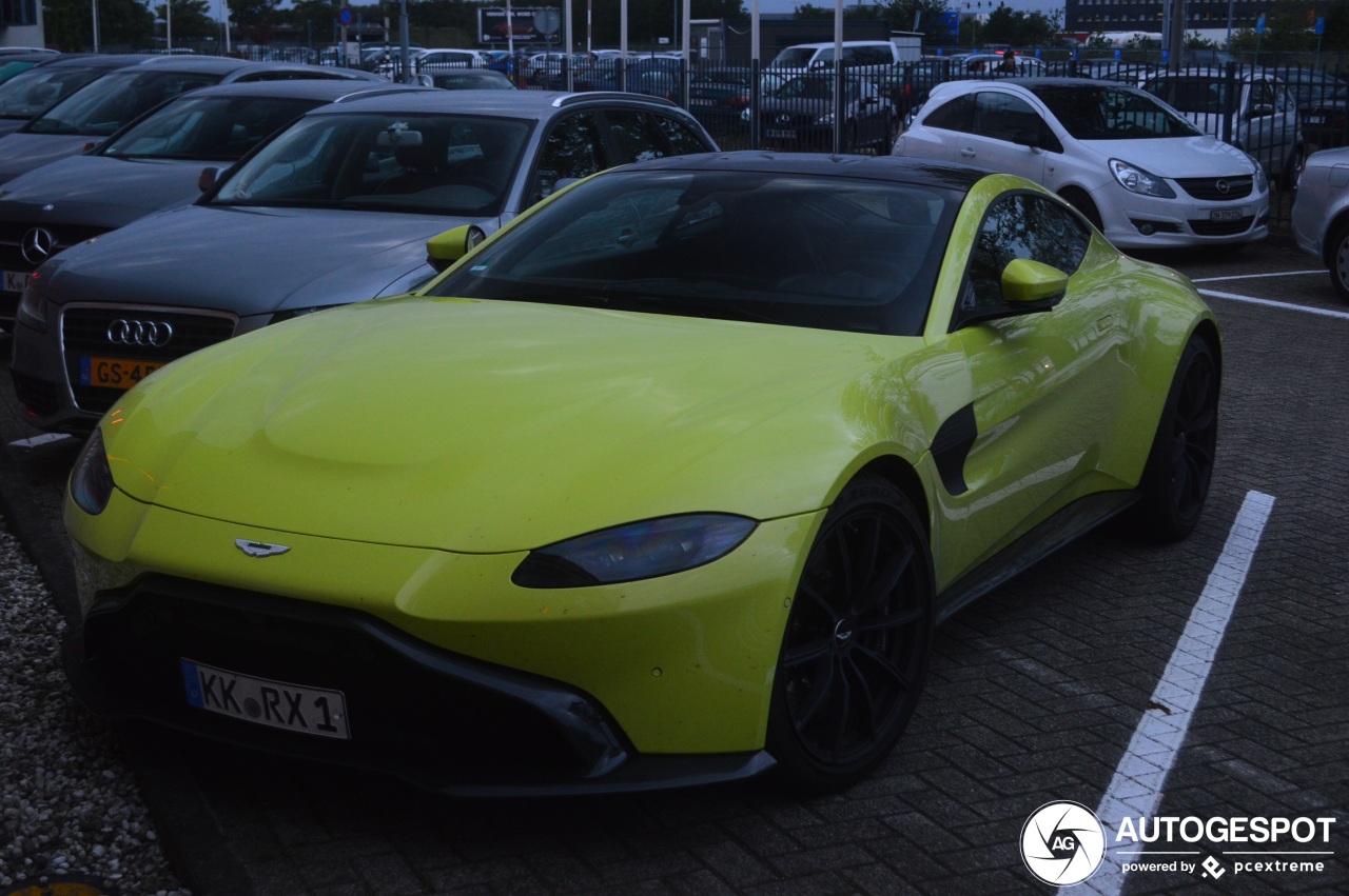 Aston Martin V8 Vantage 2018