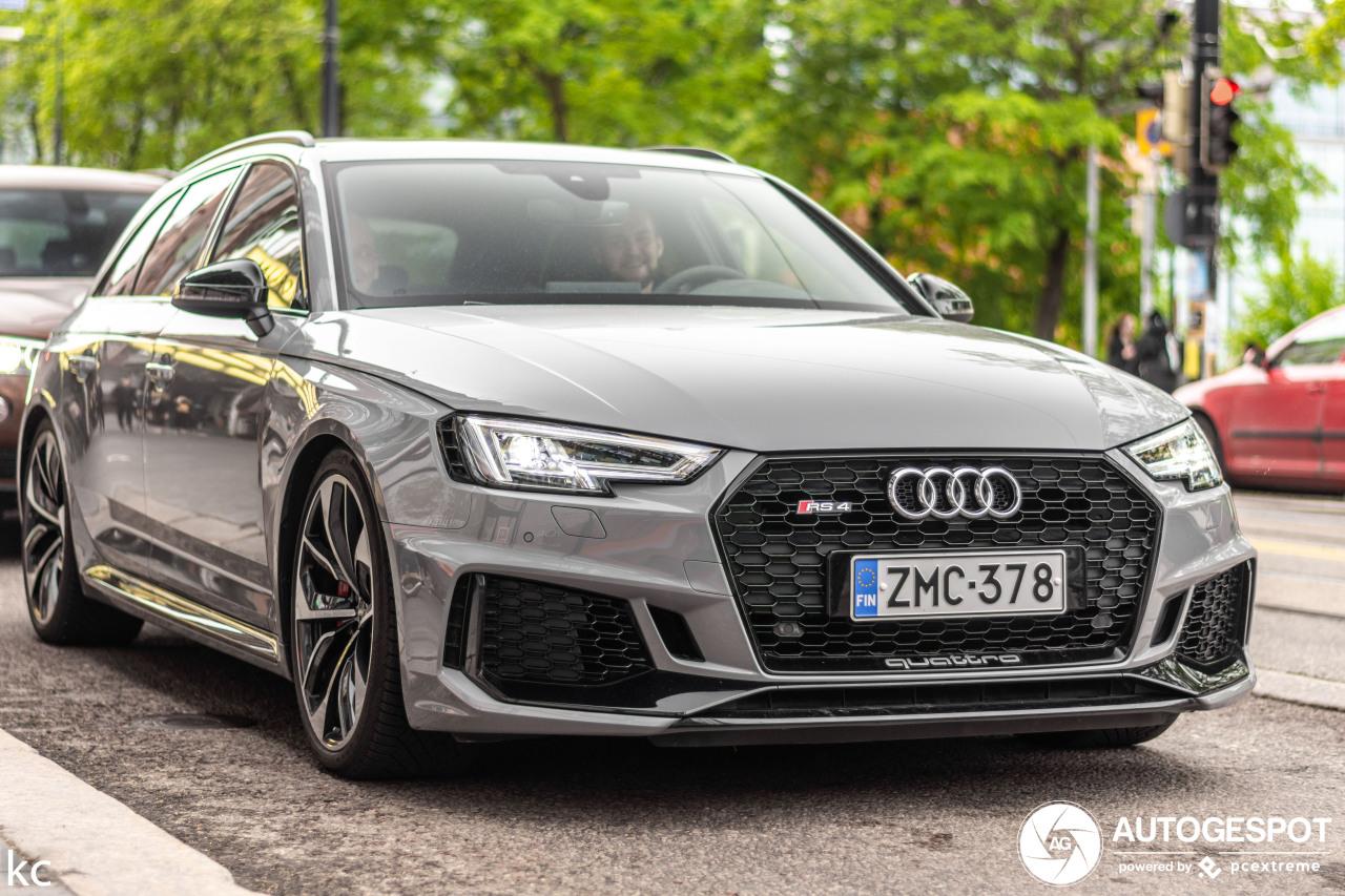 Audi RS4 Avant B9