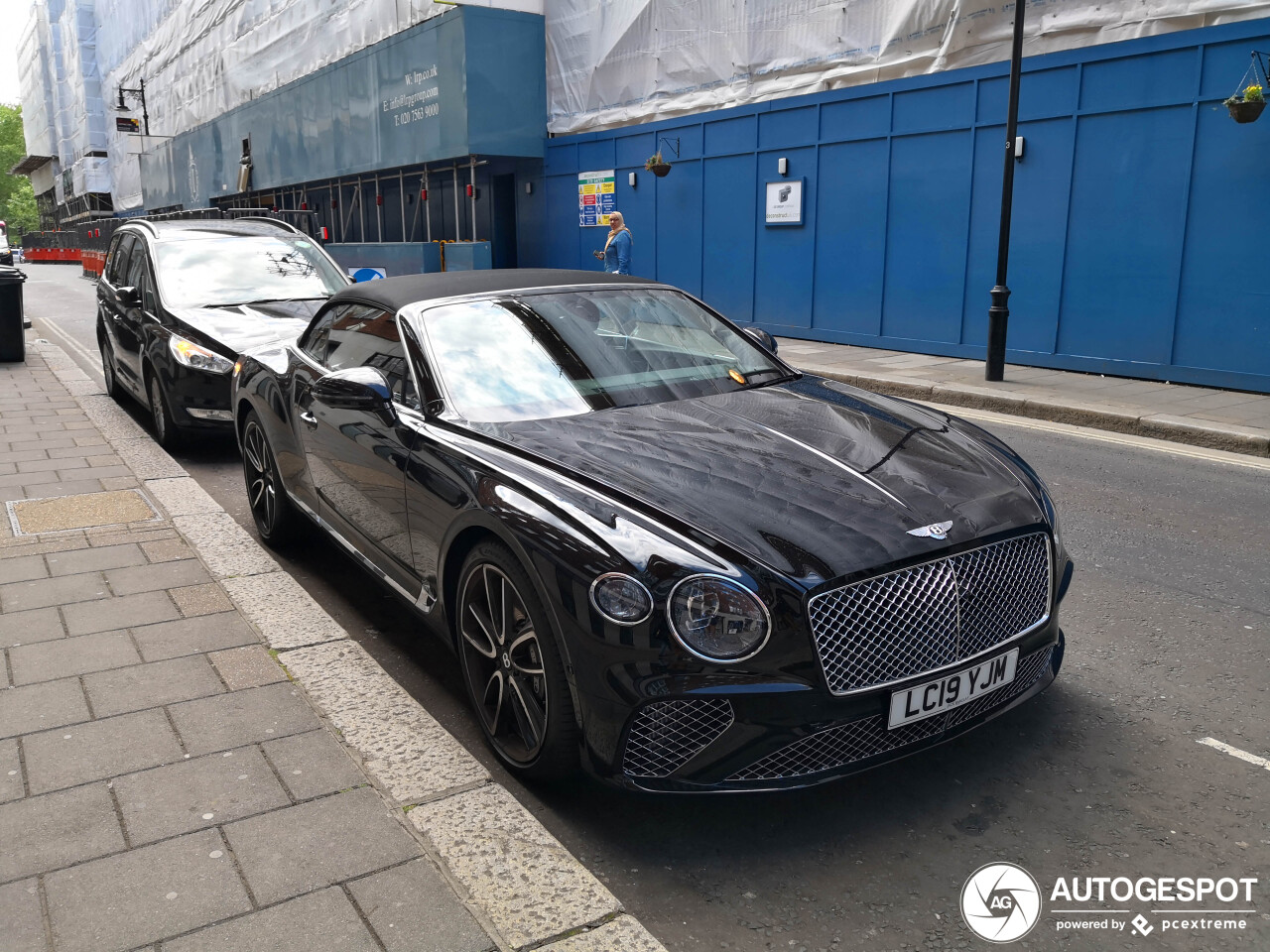 Bentley Continental GTC 2019