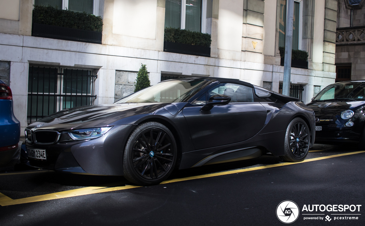 BMW i8 Roadster