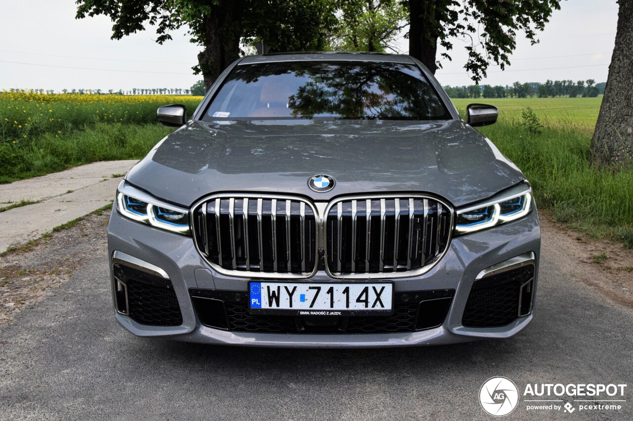 BMW M760Li xDrive 2019