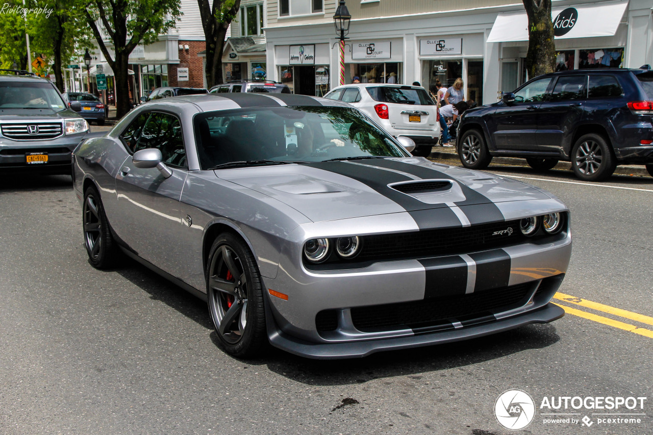 Dodge Challenger SRT Hellcat