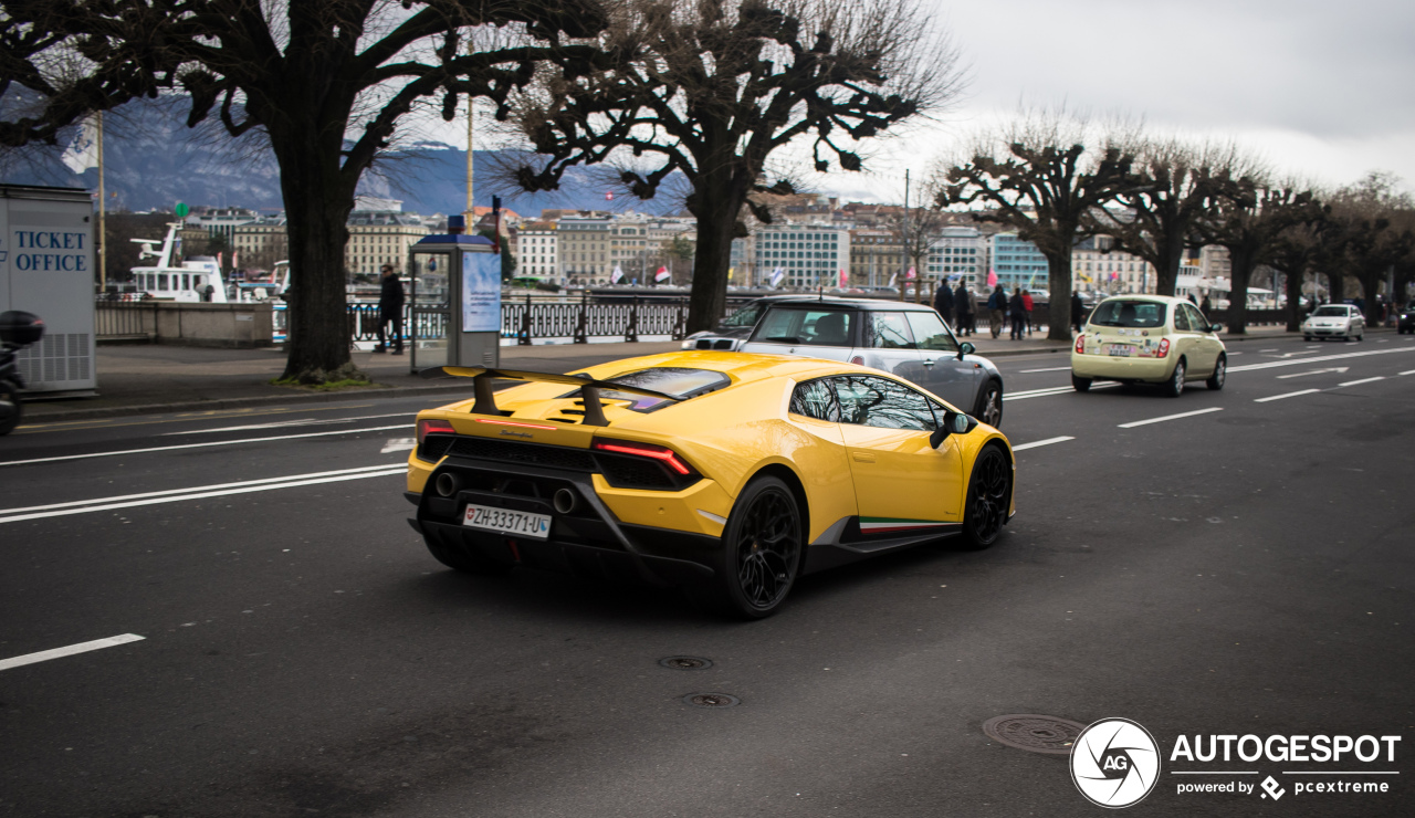 Lamborghini Huracán LP640-4 Performante