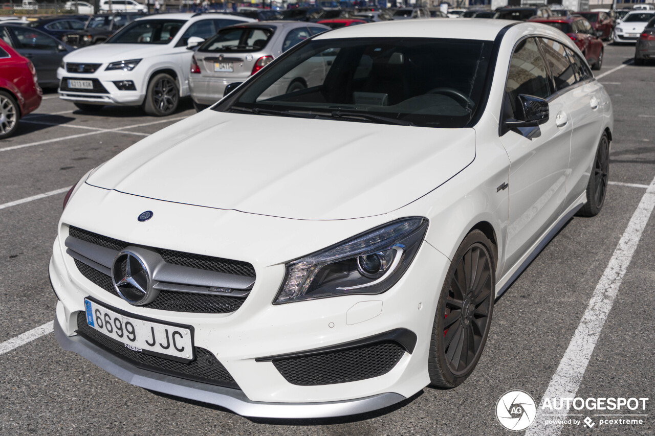 Mercedes-AMG CLA 45 Shooting Brake X117