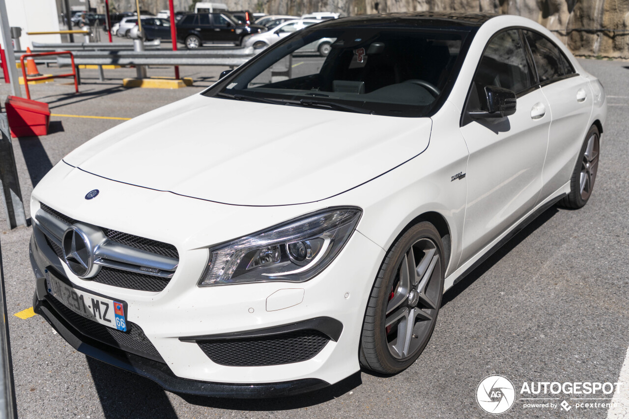 Mercedes-Benz CLA 45 AMG C117