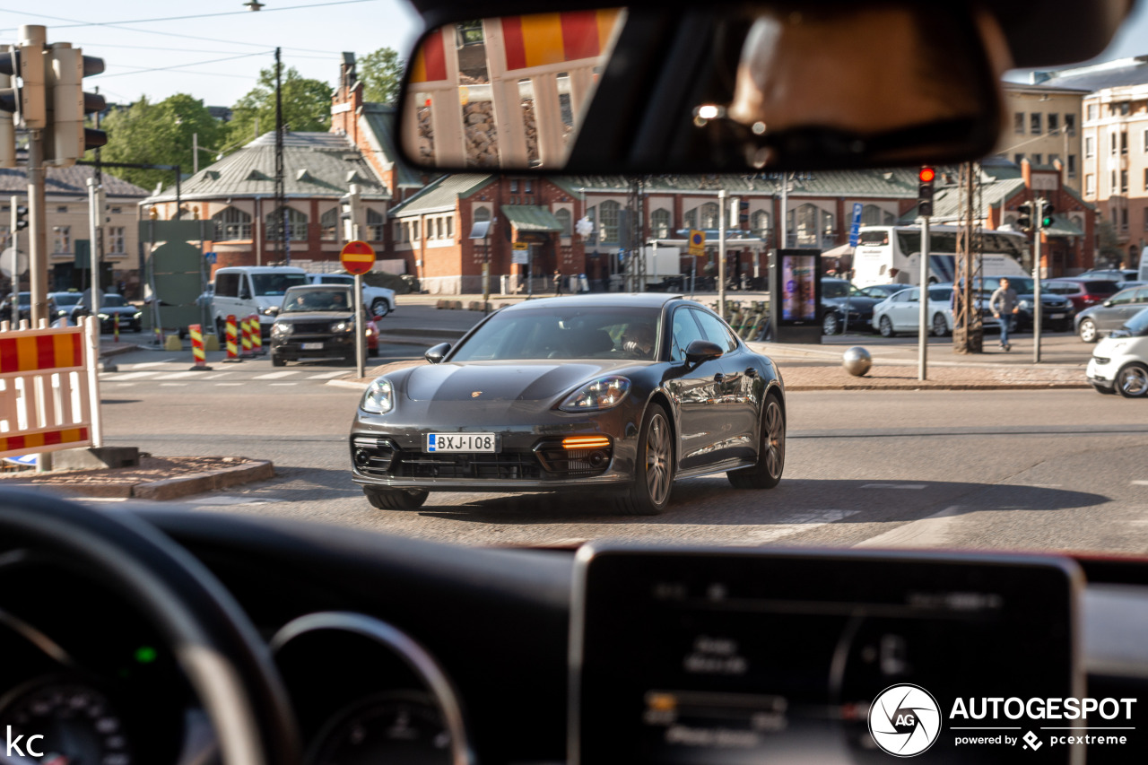 Porsche 971 Panamera Turbo S E-Hybrid