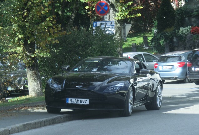 Aston Martin DB11